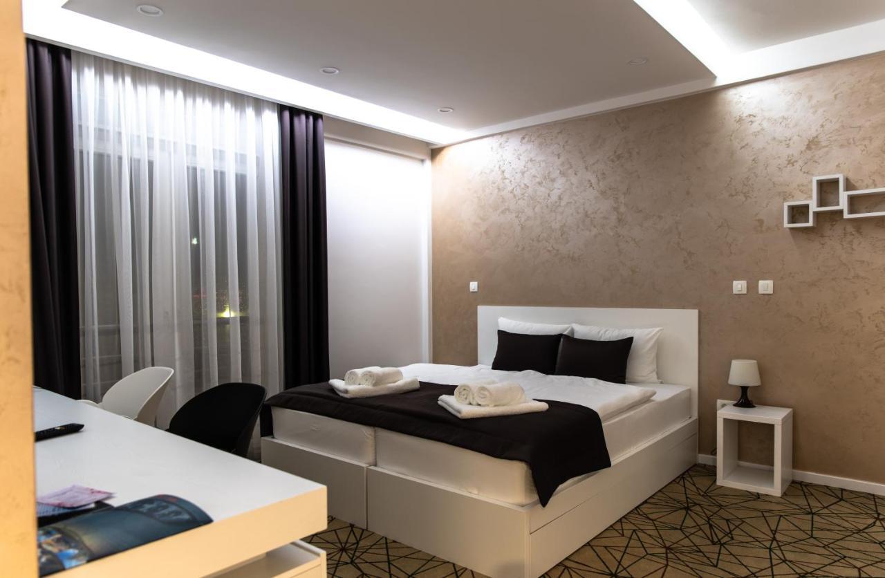 Hotel Biss Zenica Extérieur photo