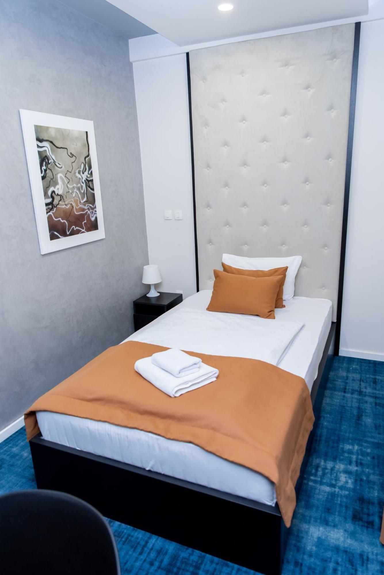 Hotel Biss Zenica Extérieur photo