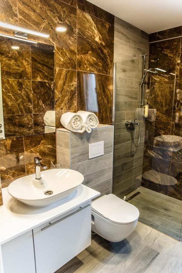 Hotel Biss Zenica Extérieur photo